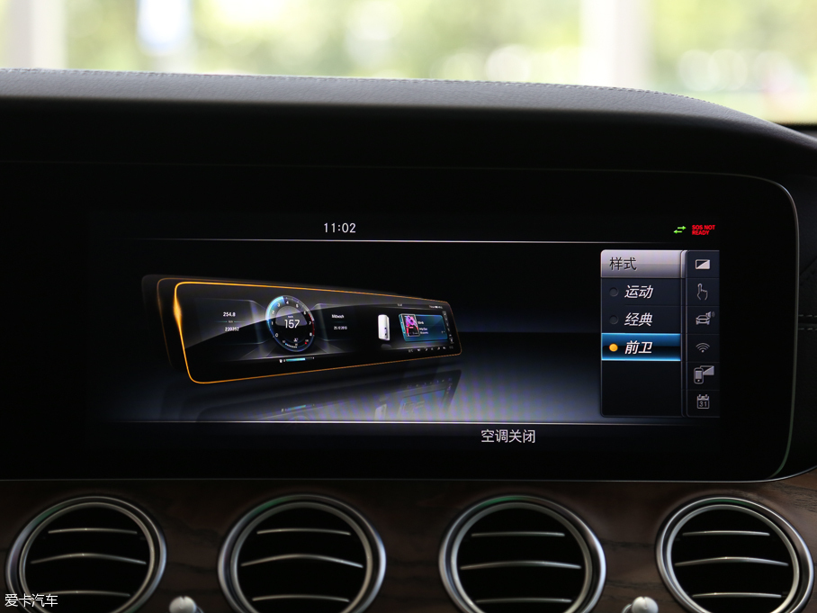 2016YE E 300L \ӺA