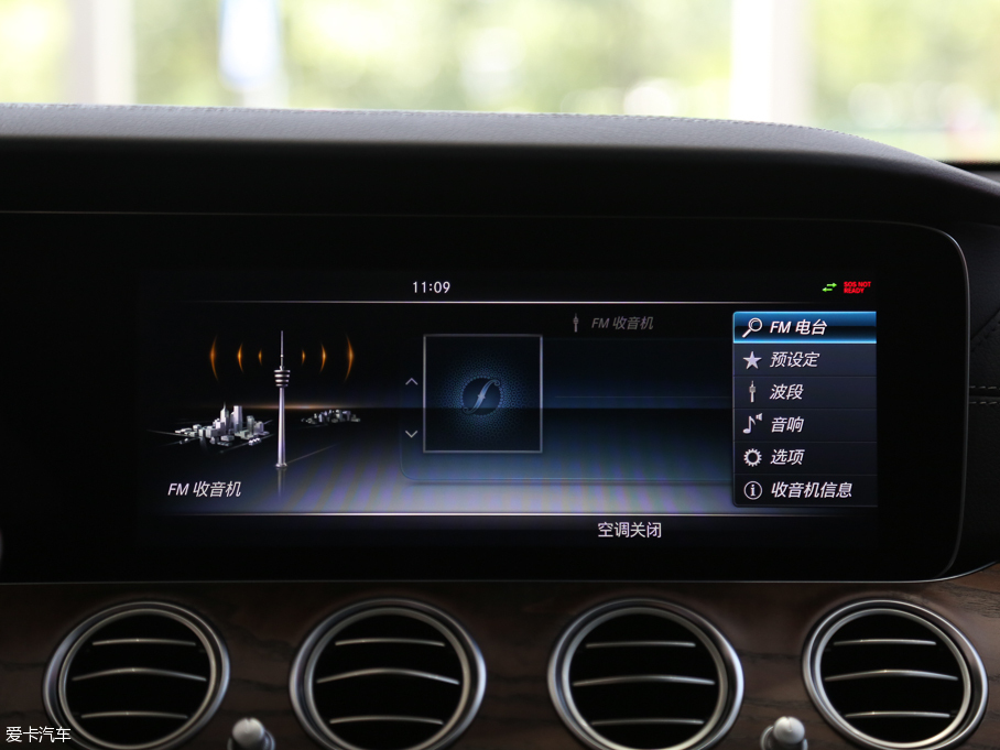 2016YE E 300L \ӺA