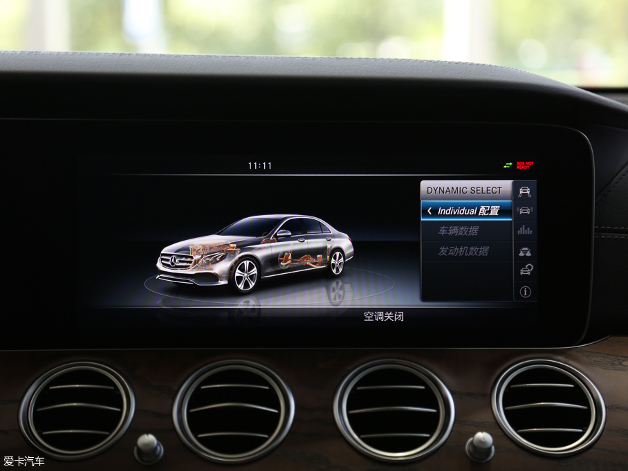 2016YE E 300L \ӺA