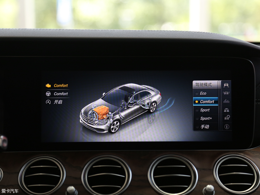 2016YE E 300L \(yn)ӺA