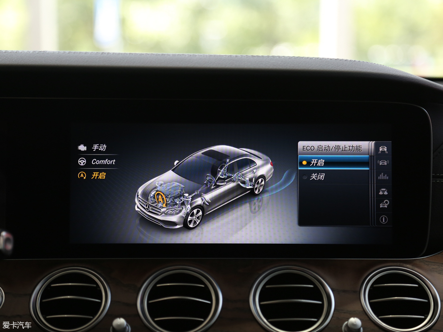 2016YE E 300L \ӺA