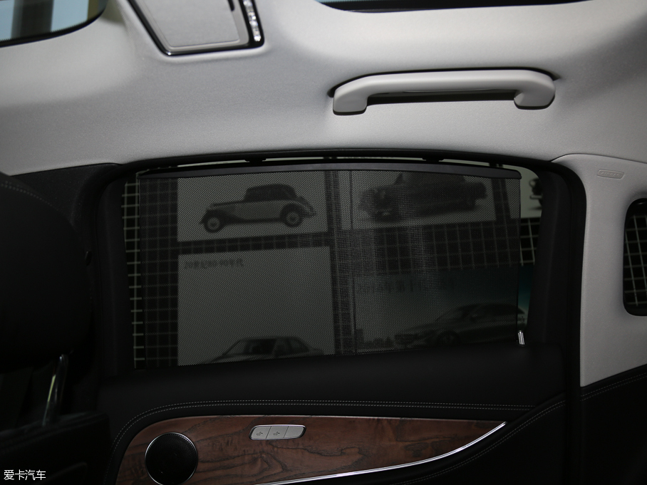 2016YE E 300L \(yn)ӺA