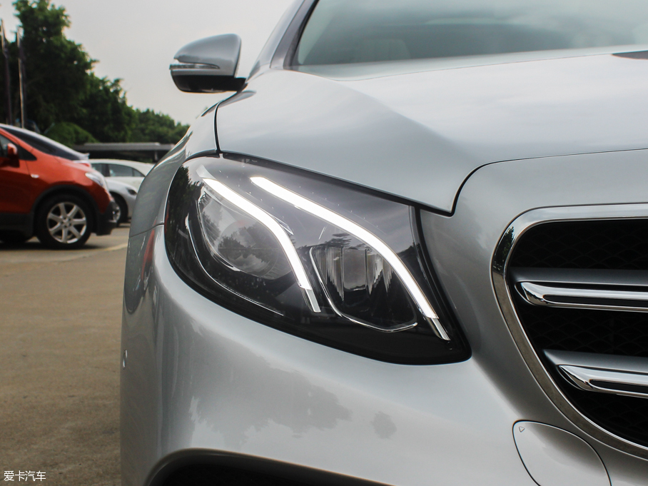 2016YE(j) E 300L \(yn)(dng)A