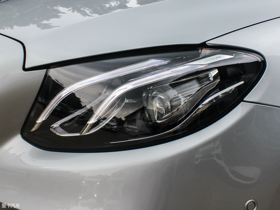 2016YE E 300L \ӺA