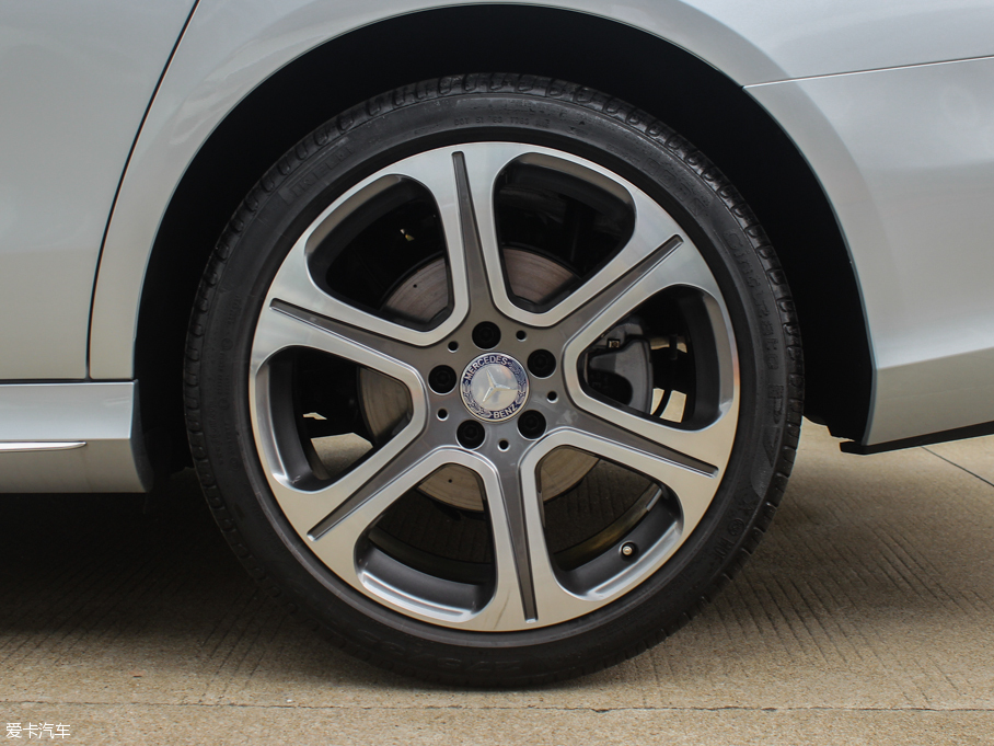 2016YE E 300L \(yn)ӺA