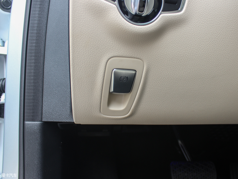 2016YE E 300L \ӺA