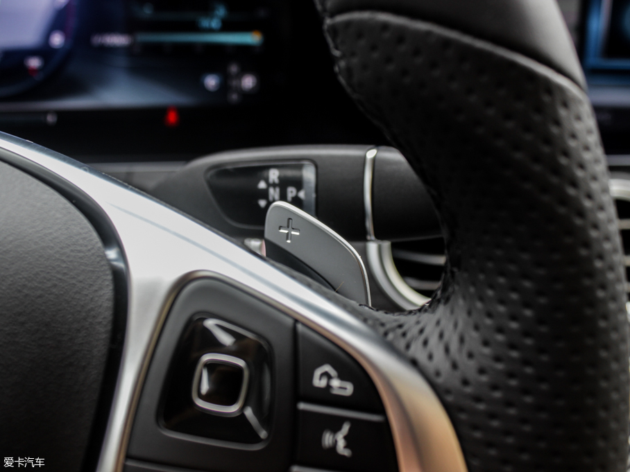 2016YE E 300L \ӺA