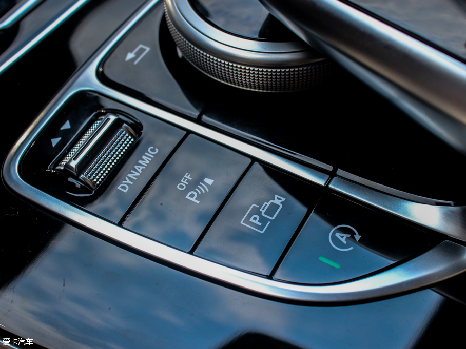 2016YE E 300L \ӺA