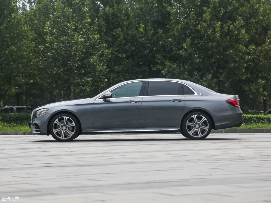 2016YE E 300L \(yn)ӺA