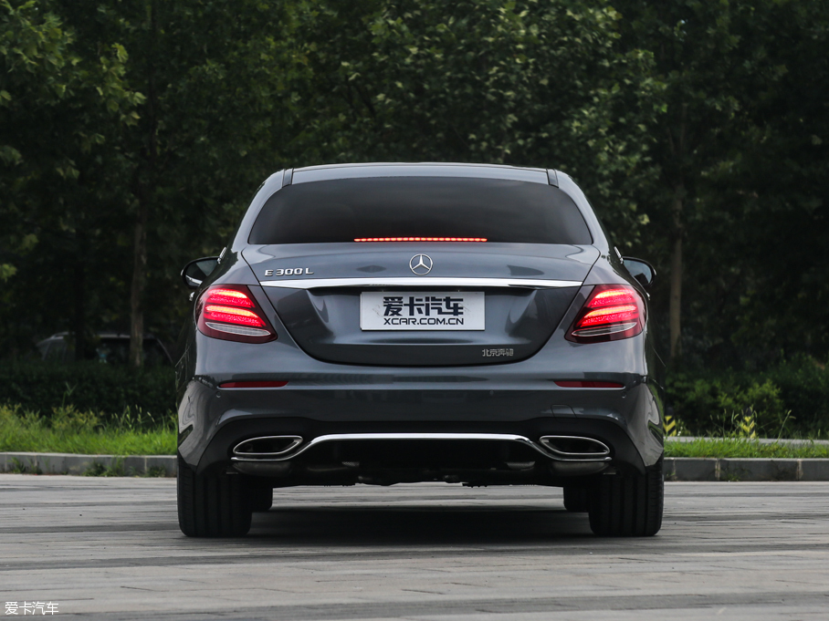 2016YE E 300L \ӺA