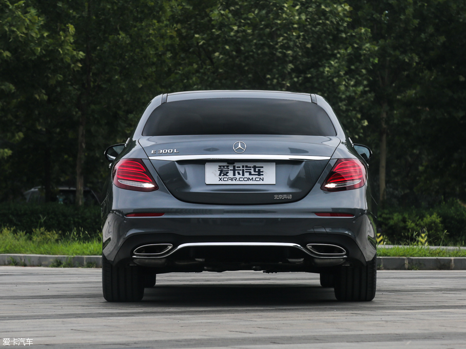 2016YE E 300L \ӺA