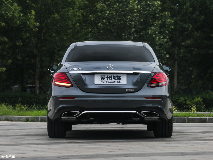 2016YE E 300L \ӺA