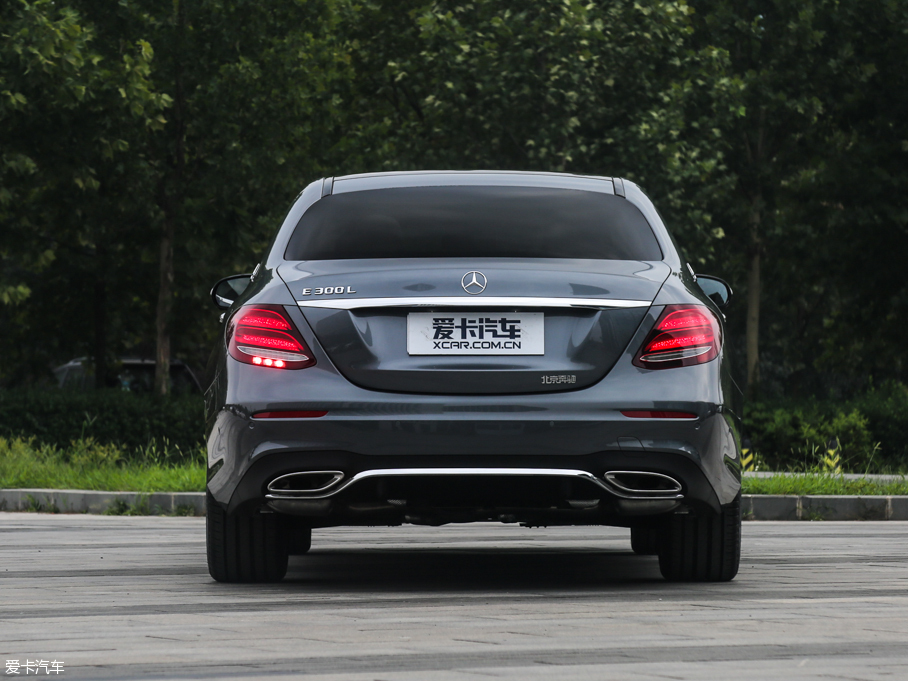 2016YE E 300L \ӺA