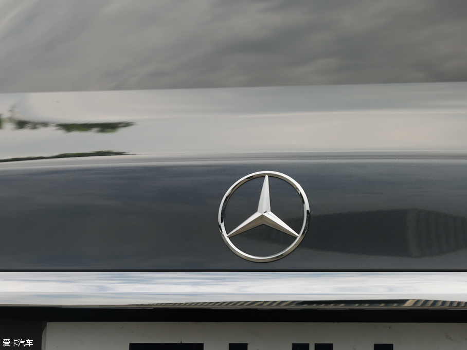 2016YE E 300L \ӺA