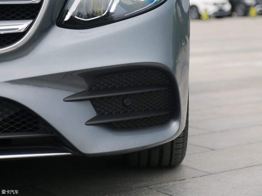 2016YE E 300L \ӺA