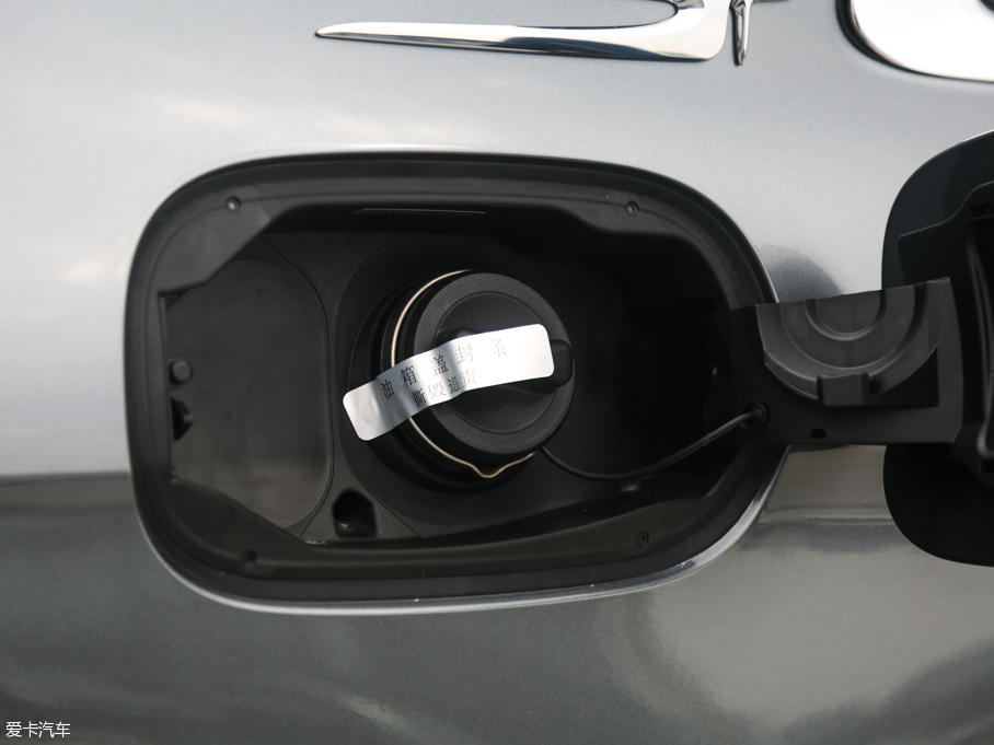 2016YE E 300L \ӺA