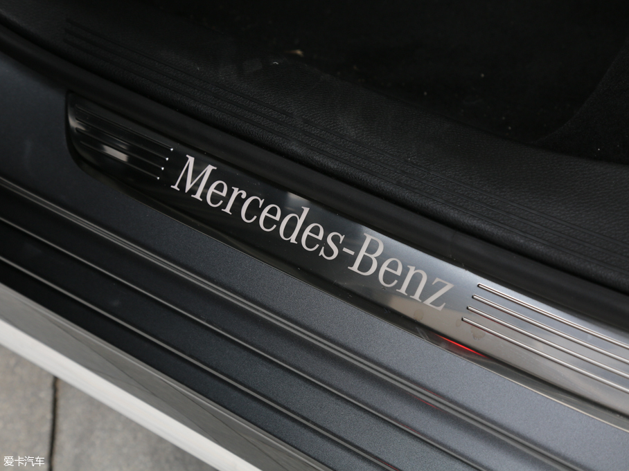 2016YE E 300L \ӺA