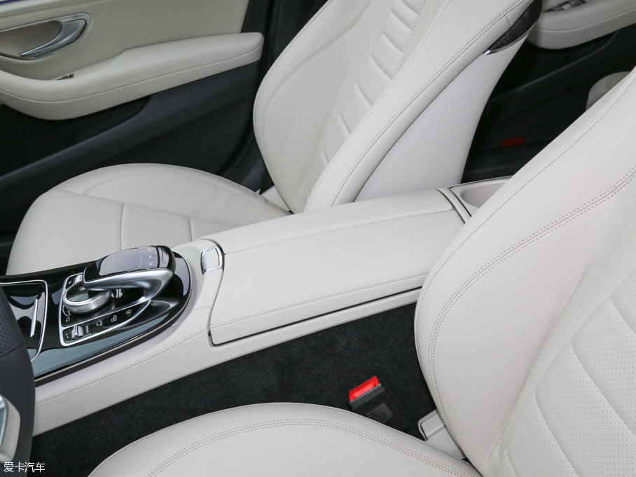 2016YE E 300L \ӺA