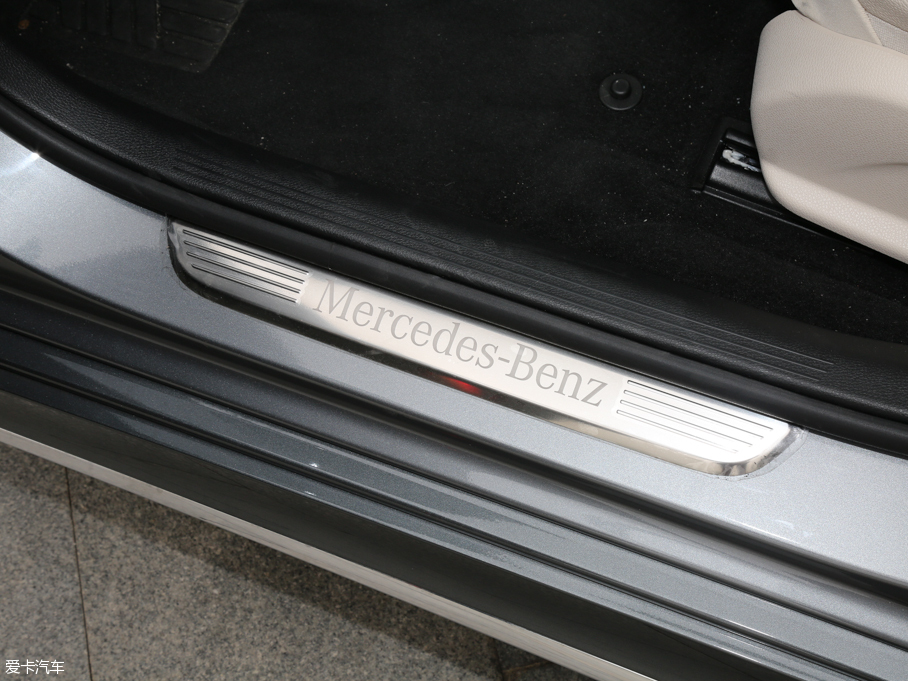 2016YE E 300L \ӺA