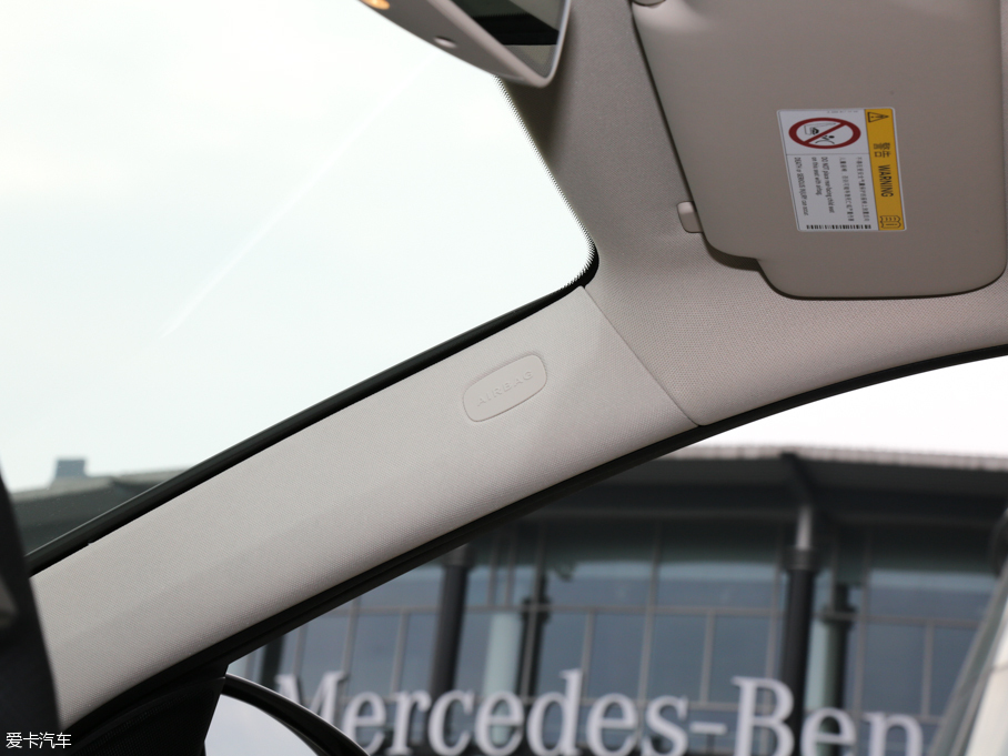 2016YE(j) E 300L \(yn)(dng)A