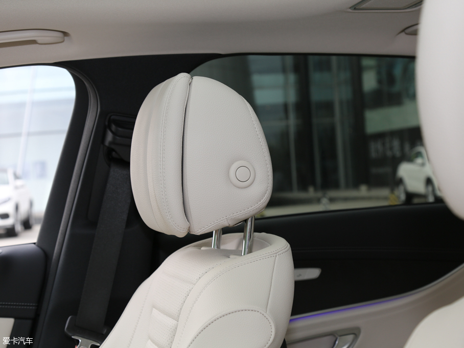 2016YE E 300L \ӺA