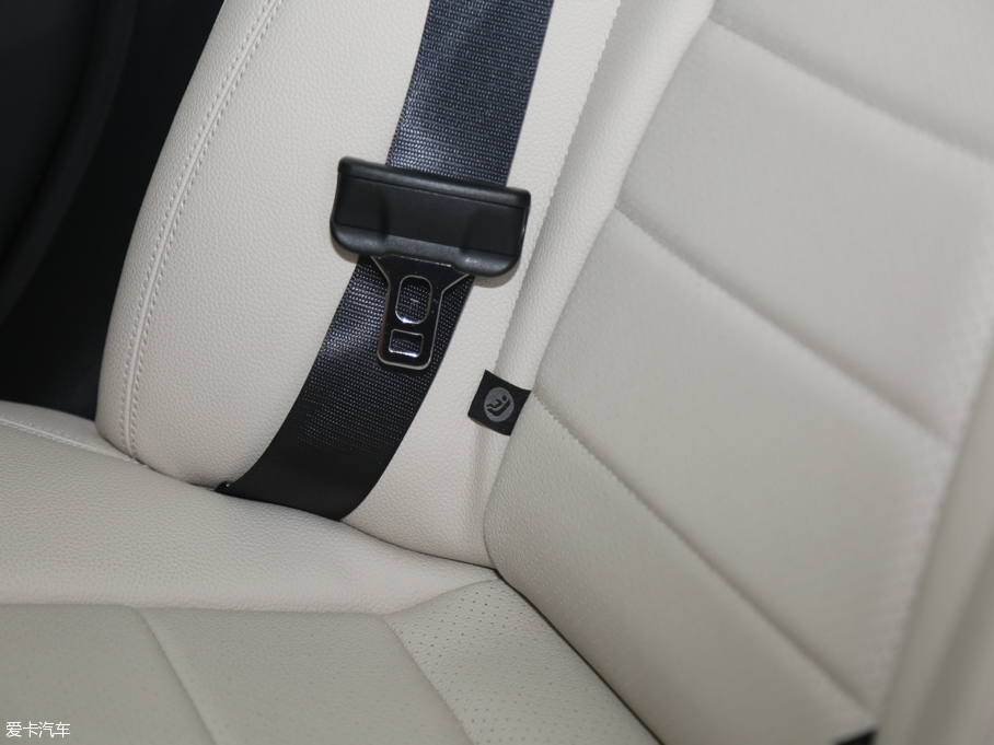 2016YE E 300L \ӺA