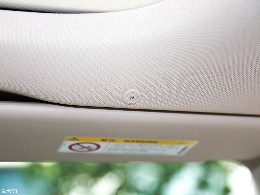 2016YE(j) E 300L \(yn)(dng)A