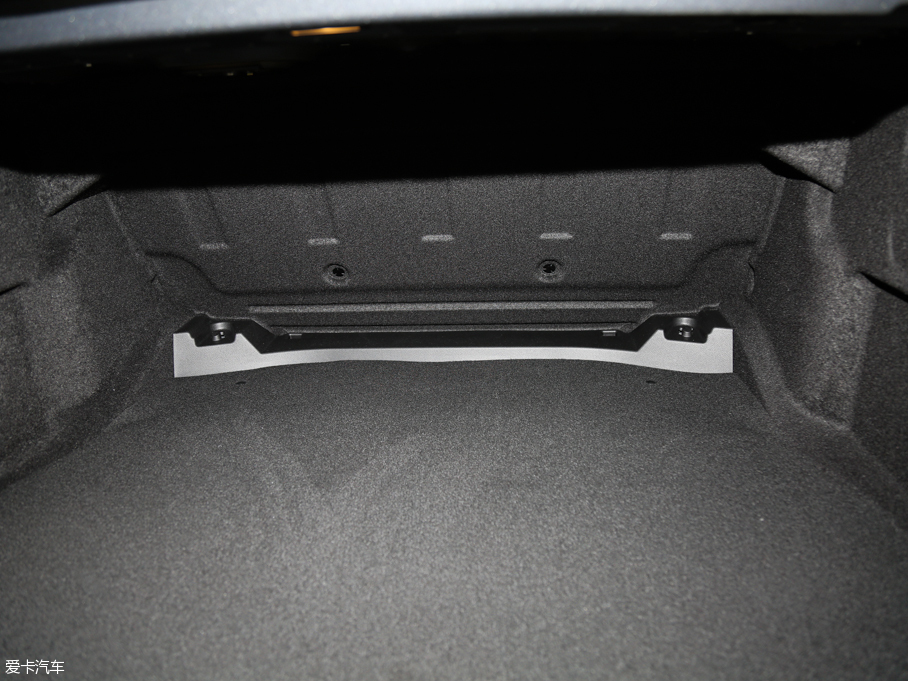 2016YE E 300L \ӺA