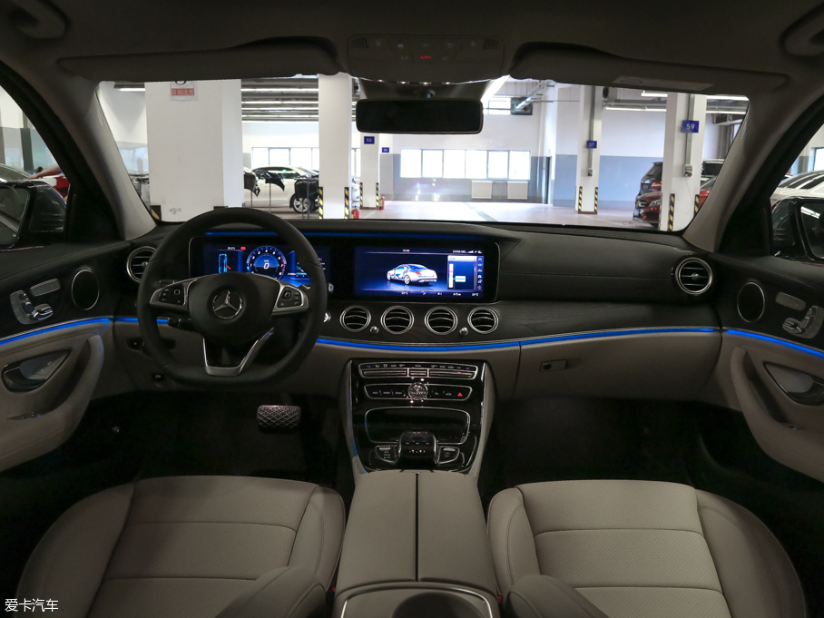 2016YE E 300L \ӺA