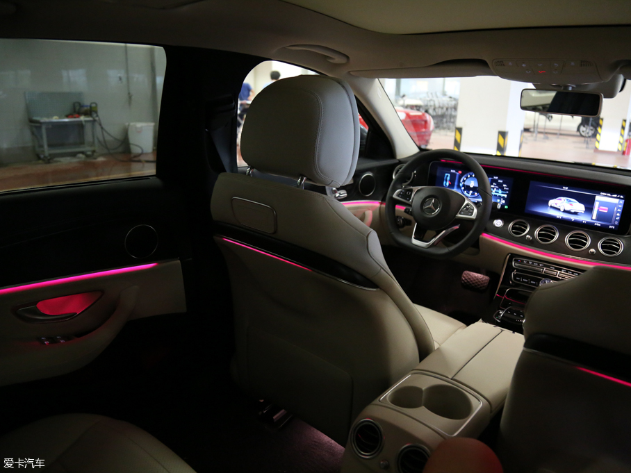 2016YE E 300L \ӺA