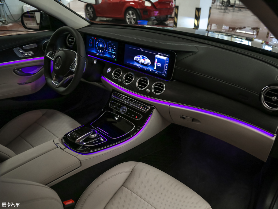 2016YE E 300L \ӺA