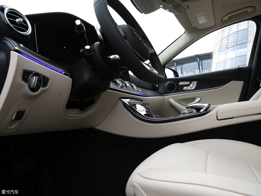 2016YE(j) E 300L \(yn)(dng)A