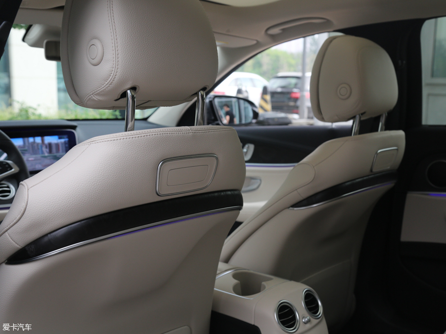 2016YE E 300L \ӺA