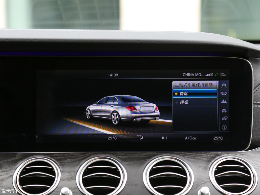 2016YE E 300L \ӺA