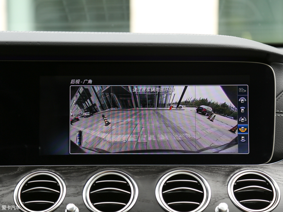 2016YE E 300L \ӺA