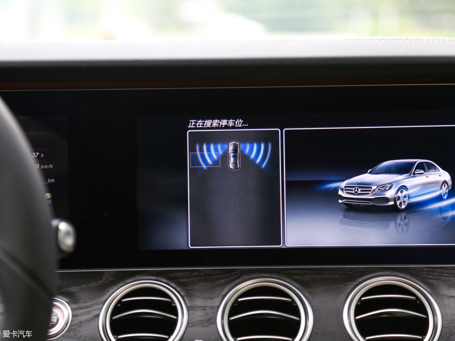 2016YE E 300L \ӺA