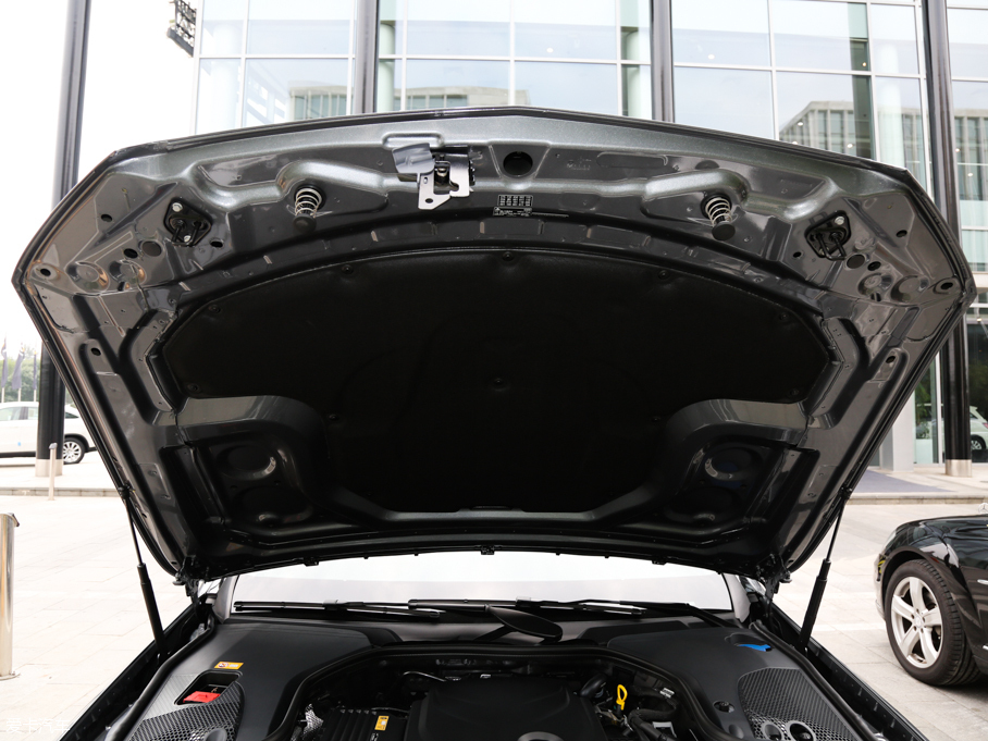 2016YE E 300L \ӺA