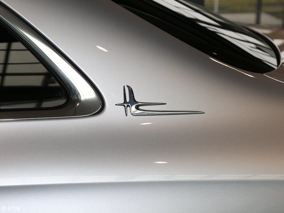 2016YE E 300L \ӕr 