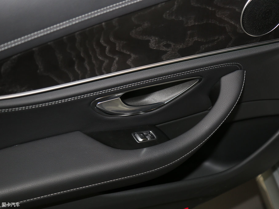 2016YE E 300L \ӕr 