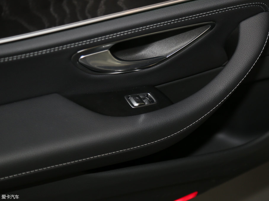 2016YE E 300L \ӕr 