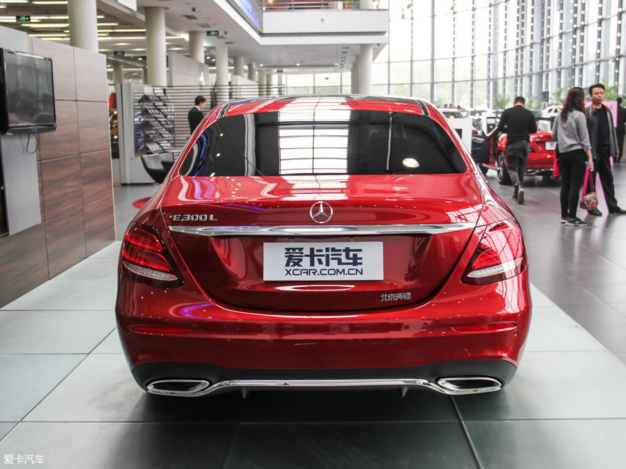 2016YE E 300L \ӺA