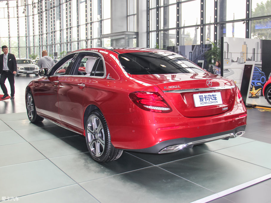 2016YE(j) E 300L \(yn)(dng)A