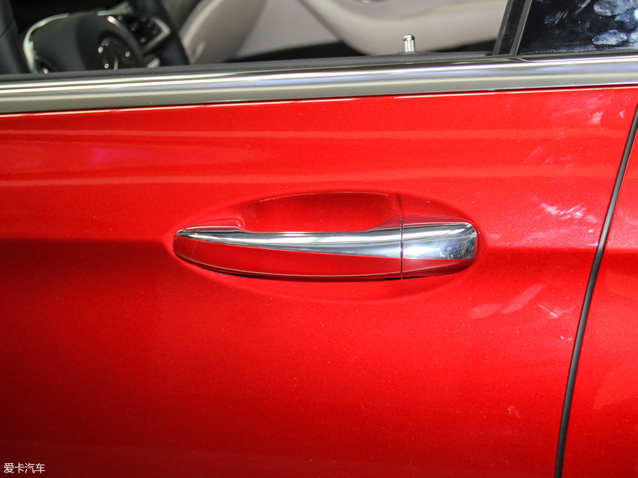 2016YE E 300L \ӺA