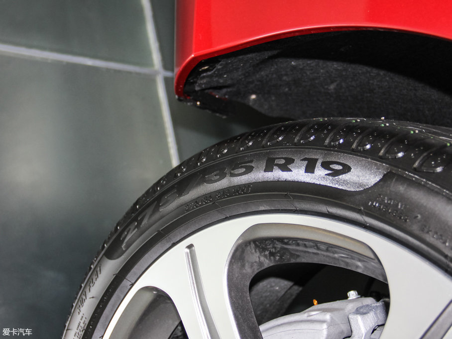 2016YE E 300L \ӺA