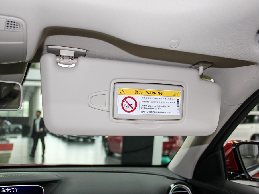 2016YE E 300L \(yn)ӺA