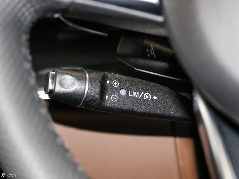 2016YE E 300L \ӕr 