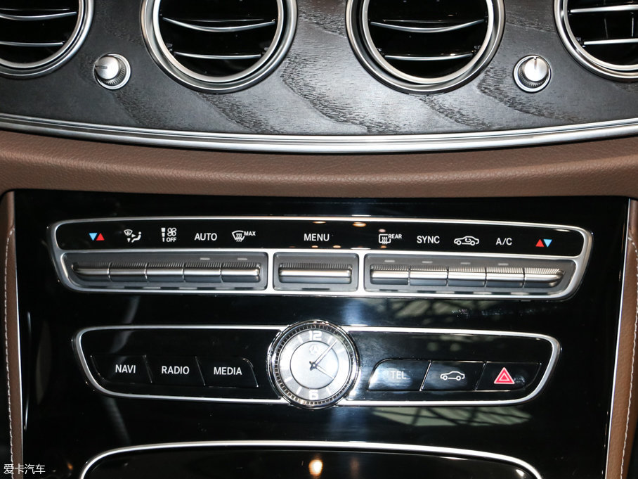 2016YE(j) E 300L \(yn)(dng)r(sh) 