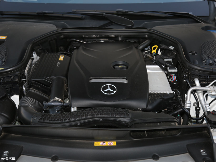 2016��YE�� E 200L �\����