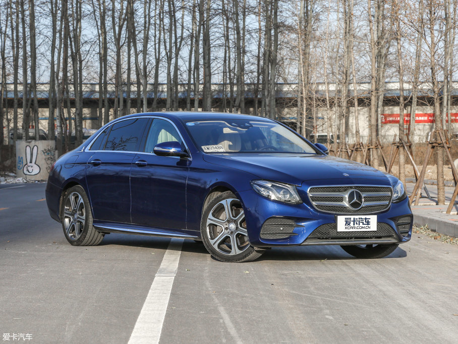 2016��YE�� E 300L �\�Ӻ��A��