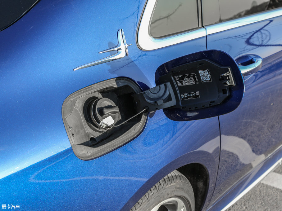 2016YE E 300L \ӺA